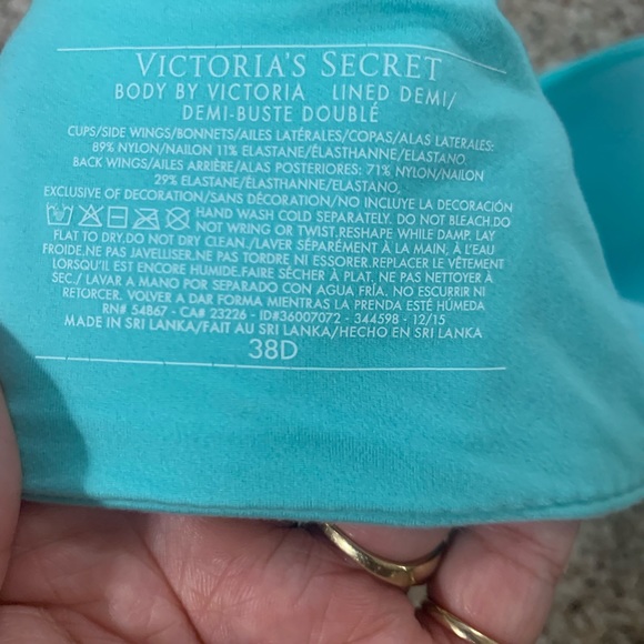 Victoria Secret bra - Picture 2 of 2